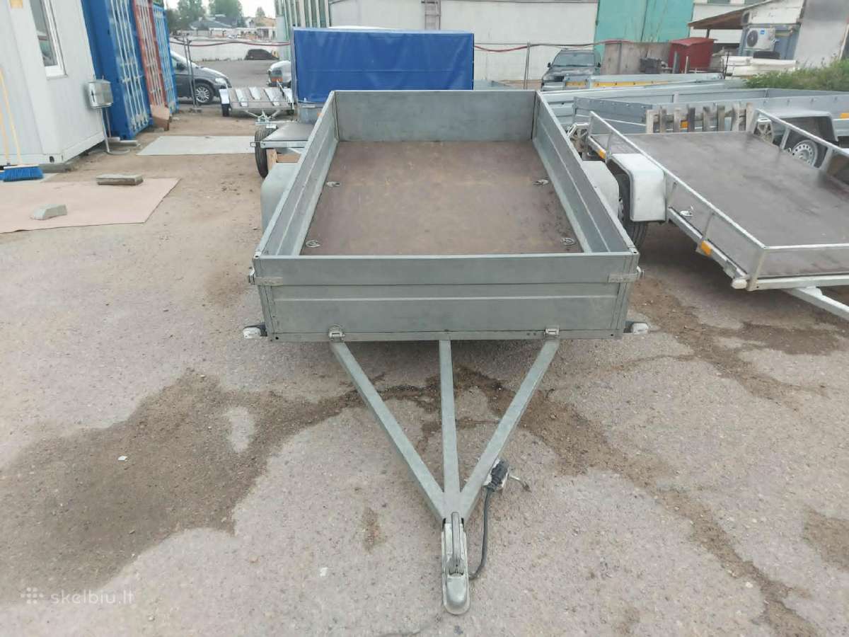 2.5 x 1.5m atvira lakštinių lingių priekaba