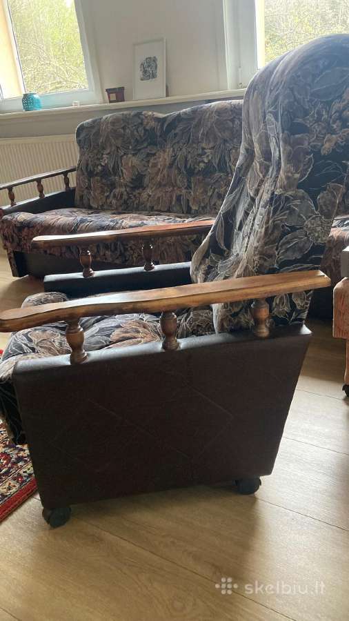 Sofa - lova , du foteliai ir pufas