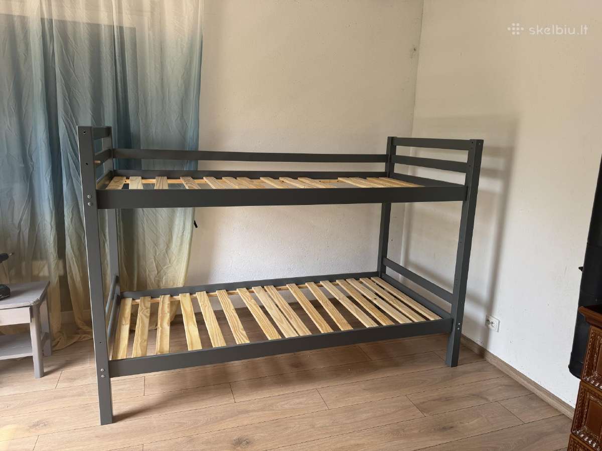 Visiškai nauja dviaukštė lova