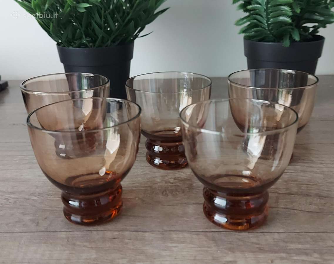 5 nedidelės vintažinės taurės