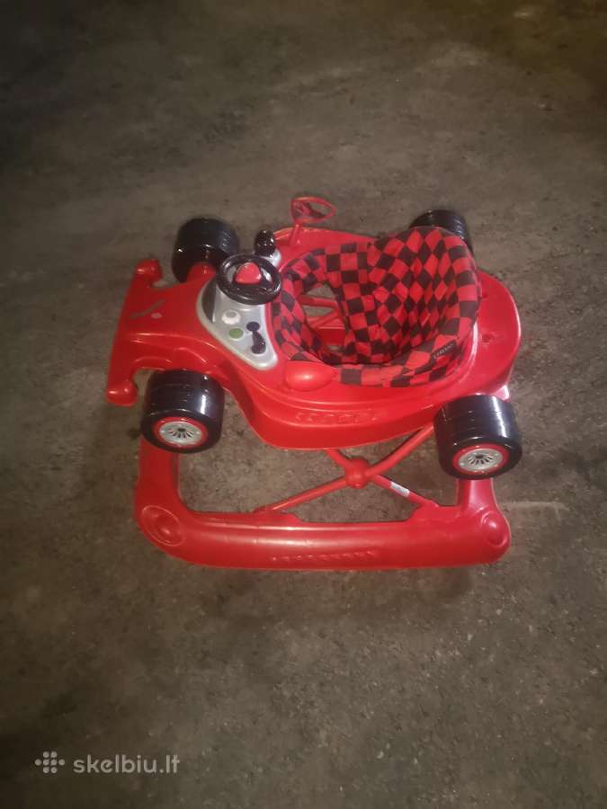 Vaikstyne su muzikelemis auto