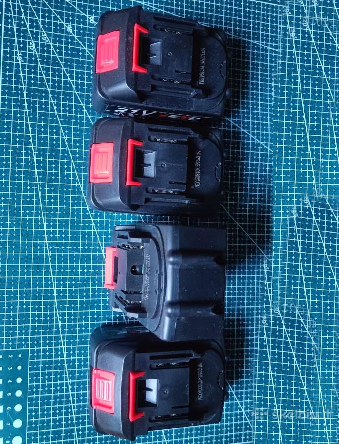 Makita 18v 21v irankių akumuliatorius, pakrovejas
