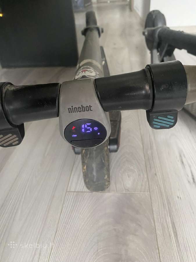 Parduodamas du Ninebot Es2 elektriniai paspirtukai - nuotraukos Nr. 6