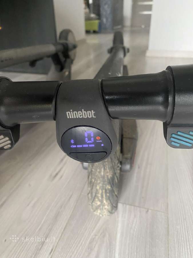 Parduodamas du Ninebot Es2 elektriniai paspirtukai - nuotraukos Nr. 7