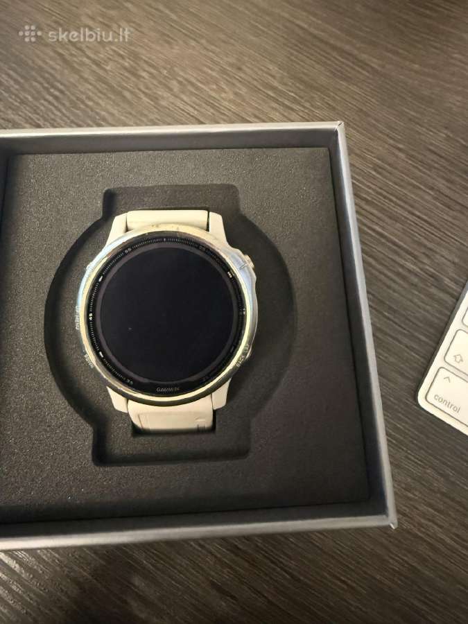 Parduodamas Garmin Fenix 6s