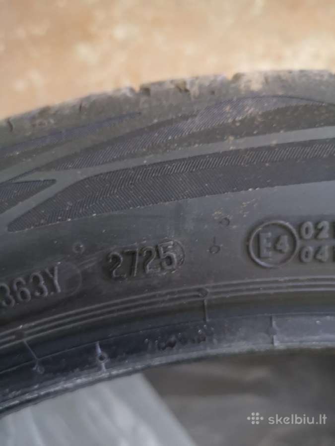 Parduodu 235/45r20 continental contisportcontact 5