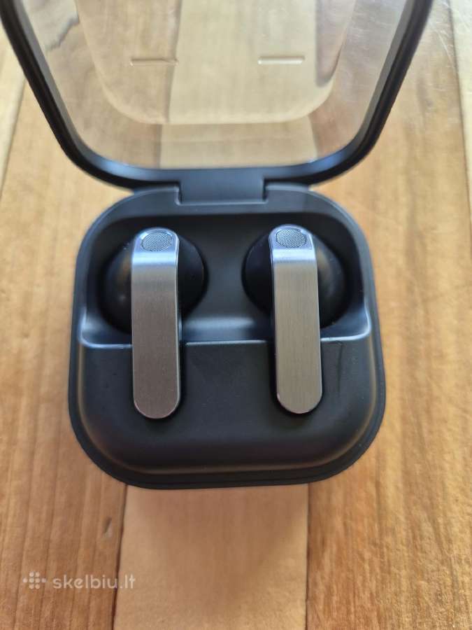 Parduodamios belaidės ausinės Samsung Buds4_naujos
