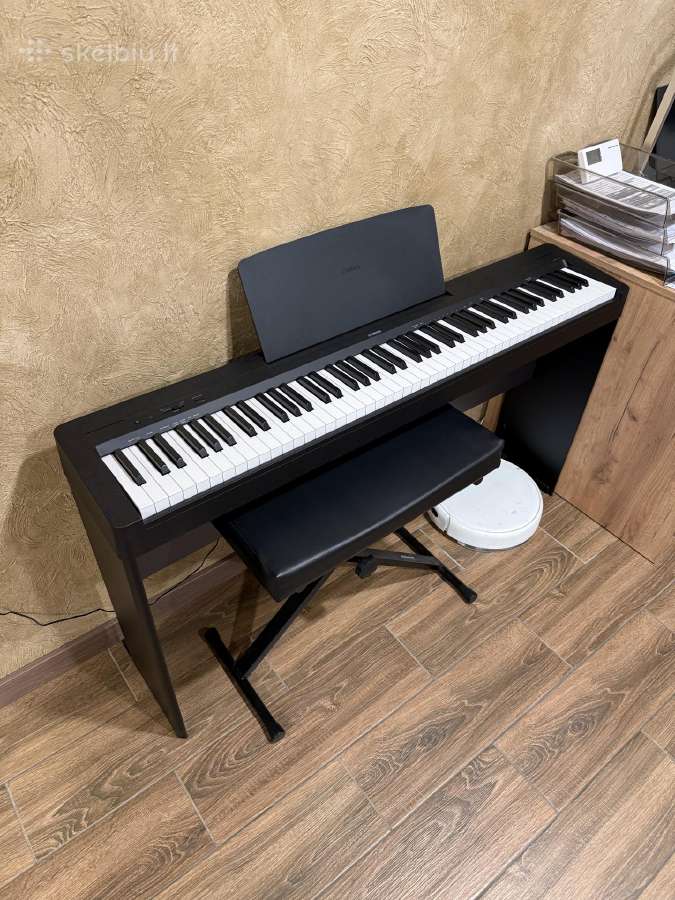 Yamaha P-145b