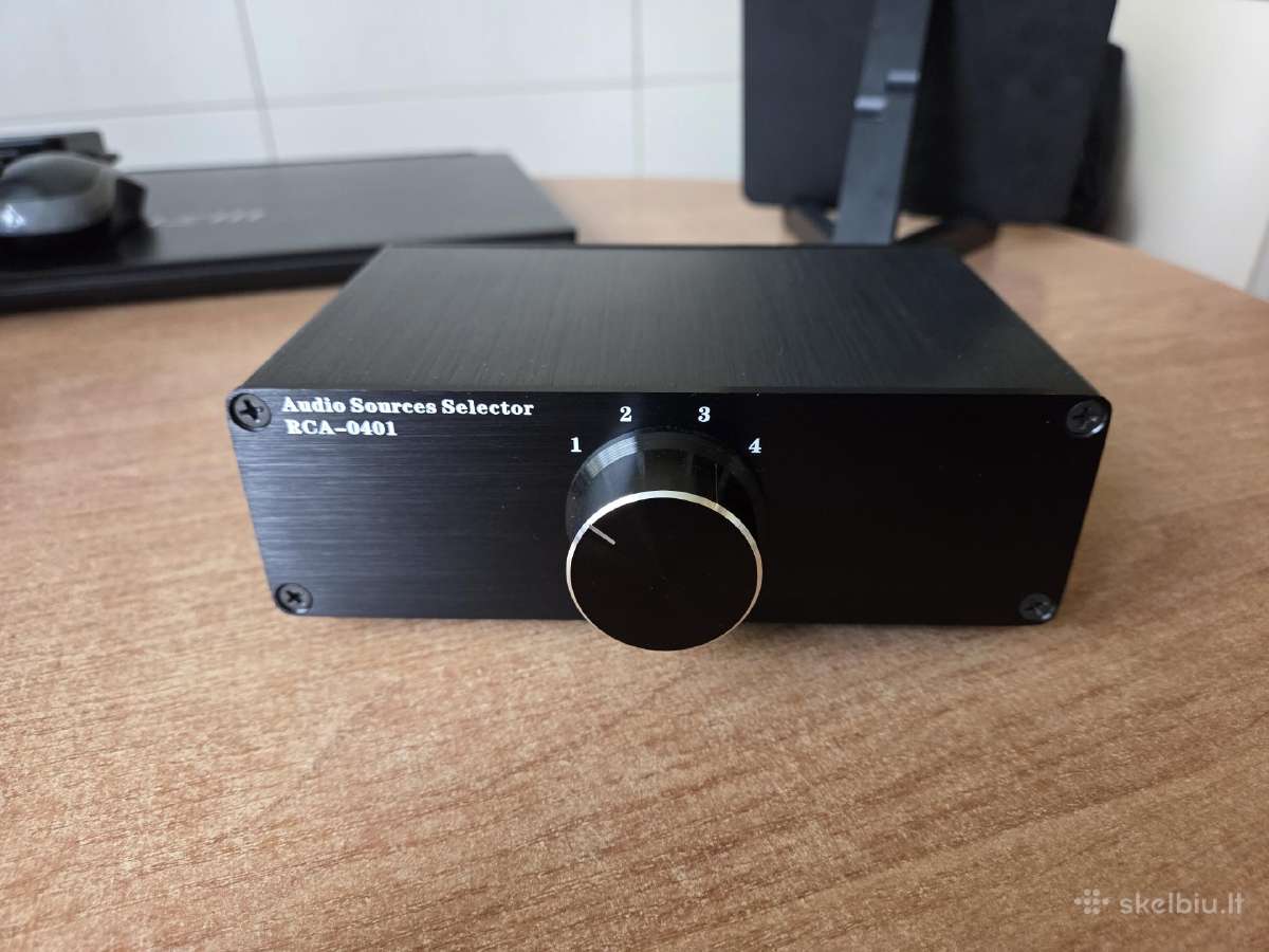 Audio rca selektorius