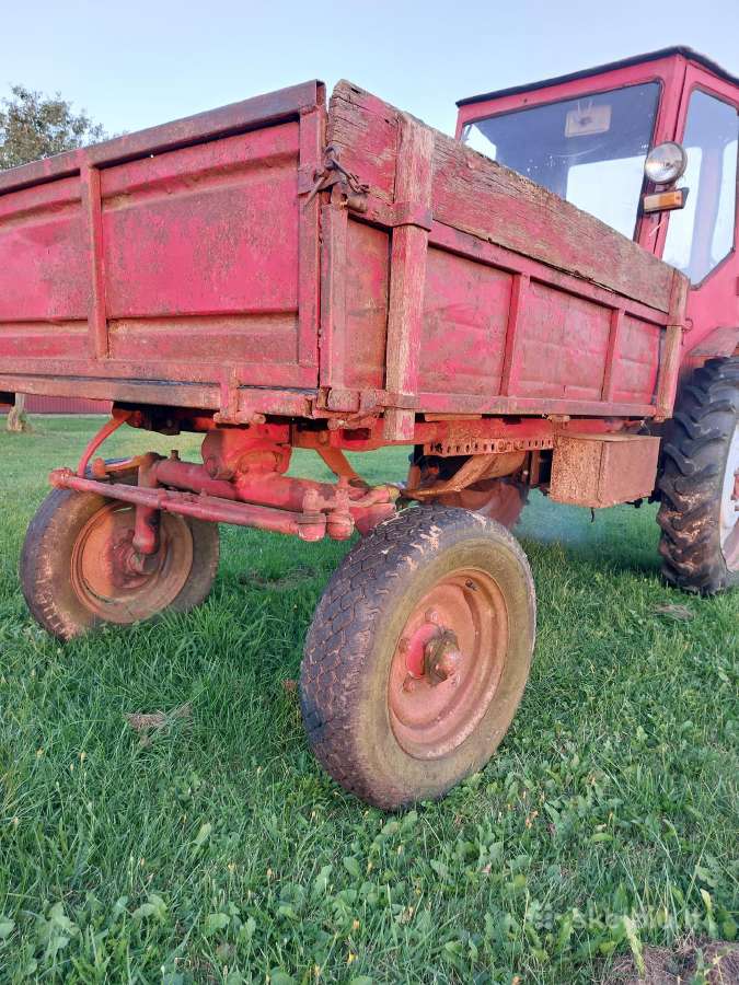 Traktorius T-16 su dokumentais