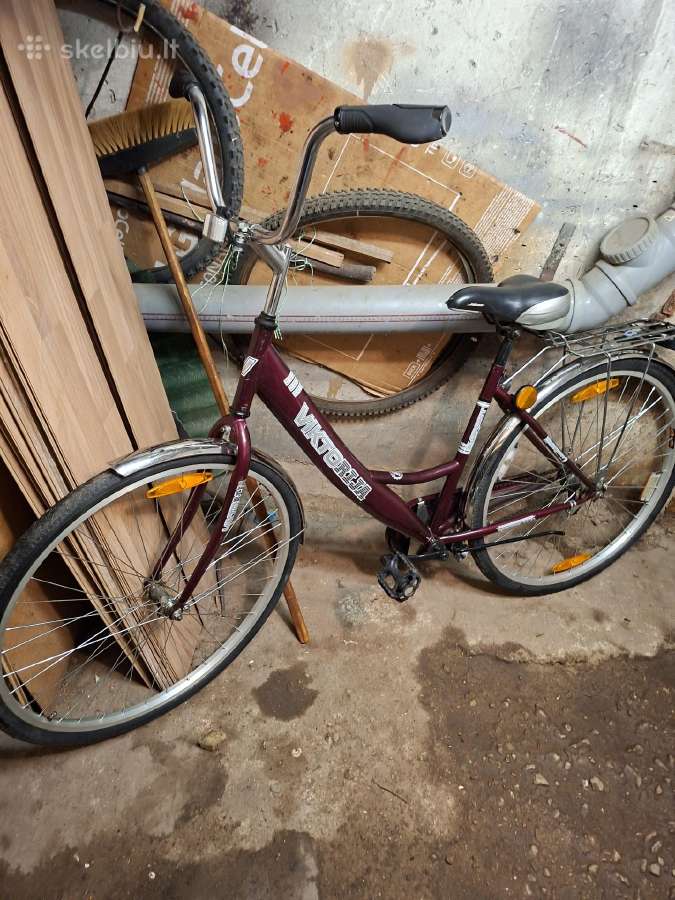 Labas,visėm,parduodu dviratį.