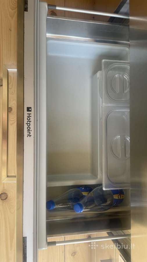 Integruojamas Hotpoint dvieju stalciu šaldytuvas - nuotraukos Nr. 9