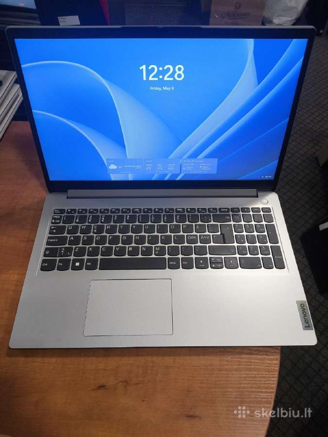 15.6 Fhd Ryzen 5625u 8gb 256gb 12 mėn garantija