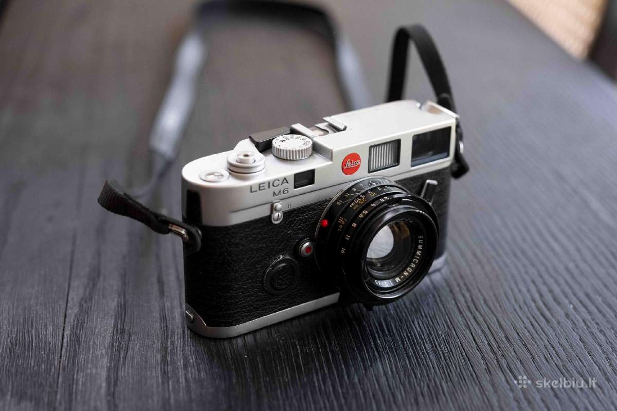 Leica m6 + Summicron 35mm f2 v4 (king of bokeh)