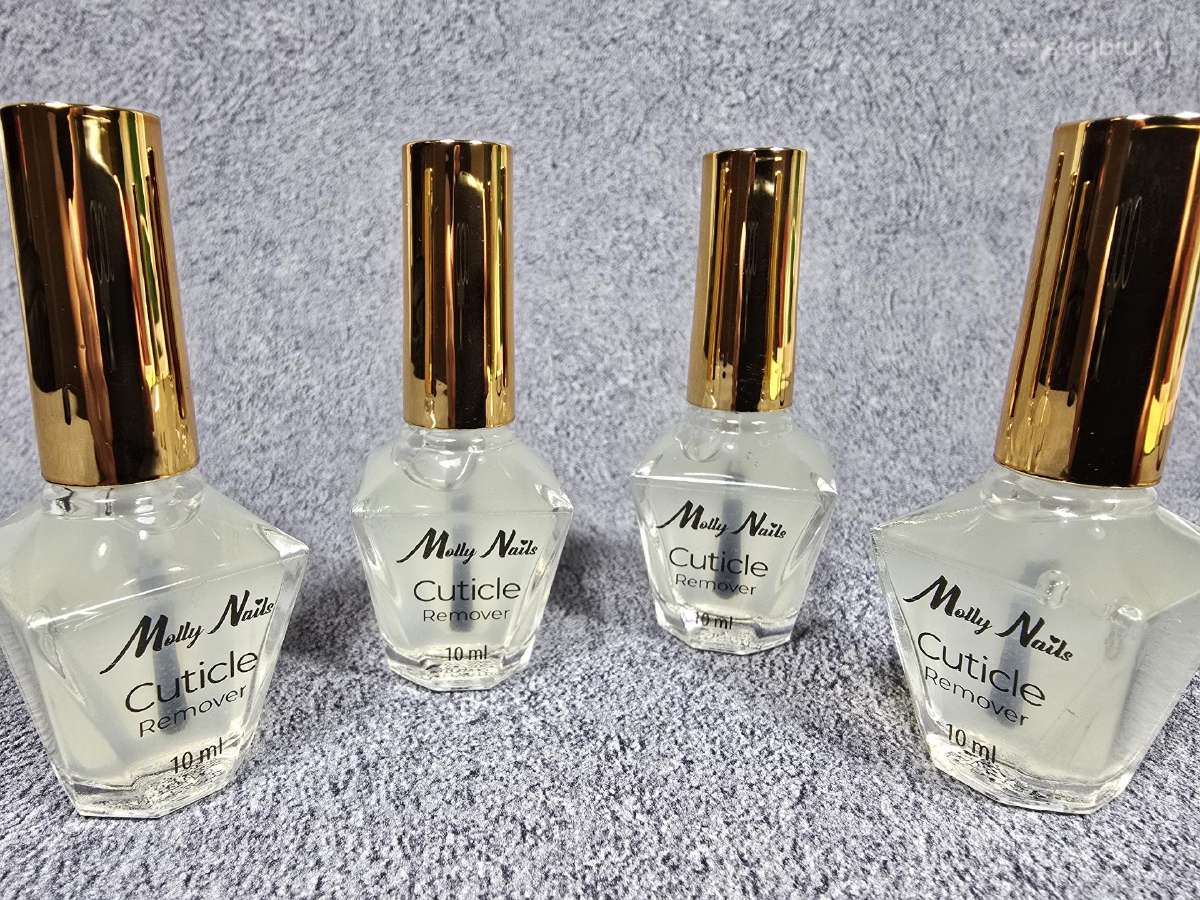 Nagų odelių minkštiklis Molly Cuticle Remover 10ml