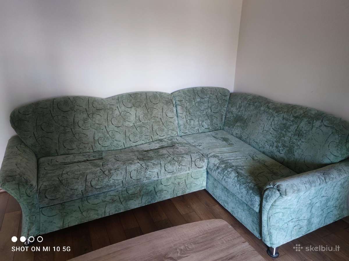 Parduodu kampa, su miegama dalim