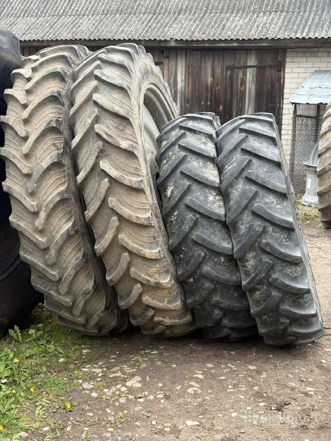 Siaurieji traktoriaus ratai 13,6r48 12,4r32 - nuotraukos Nr. 2