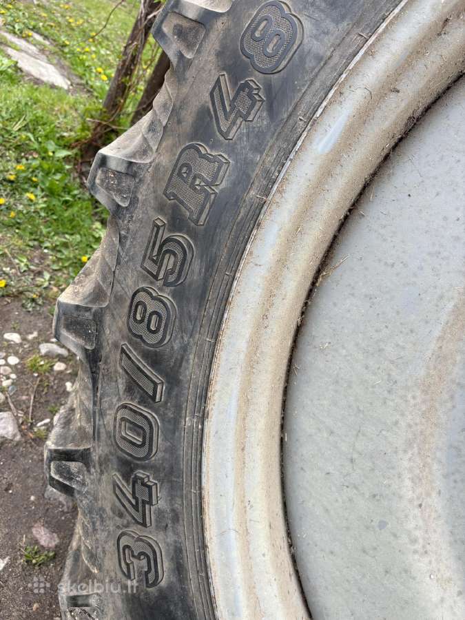 Siaurieji traktoriaus ratai 13,6r48 12,4r32 - nuotraukos Nr. 6
