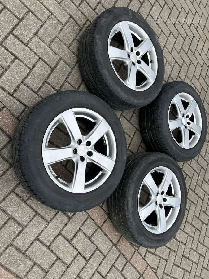 Subaru Outback ratlankiai su padangomis