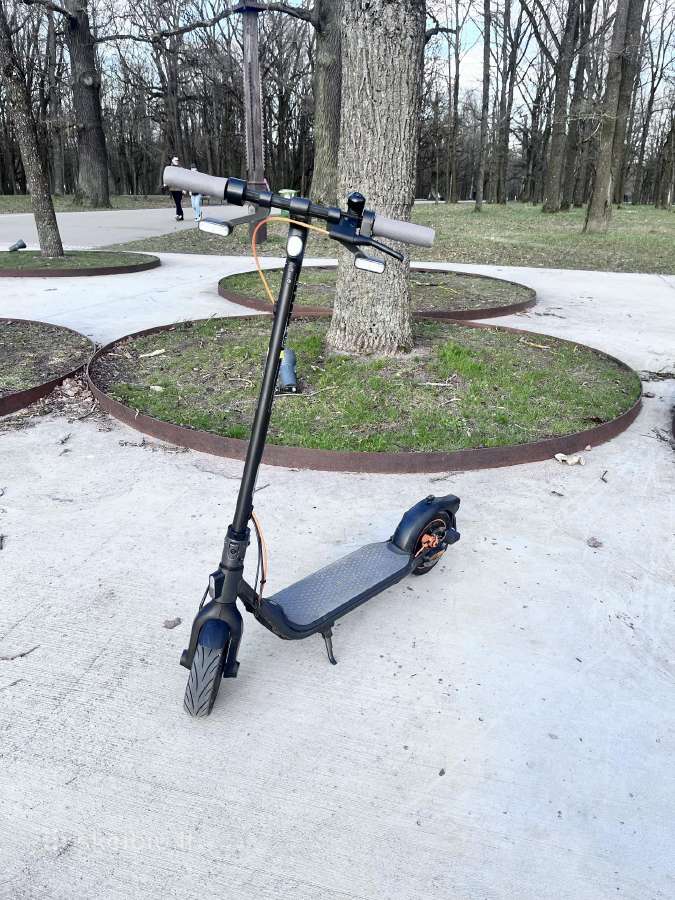 Ninebot Kickscooter F40i