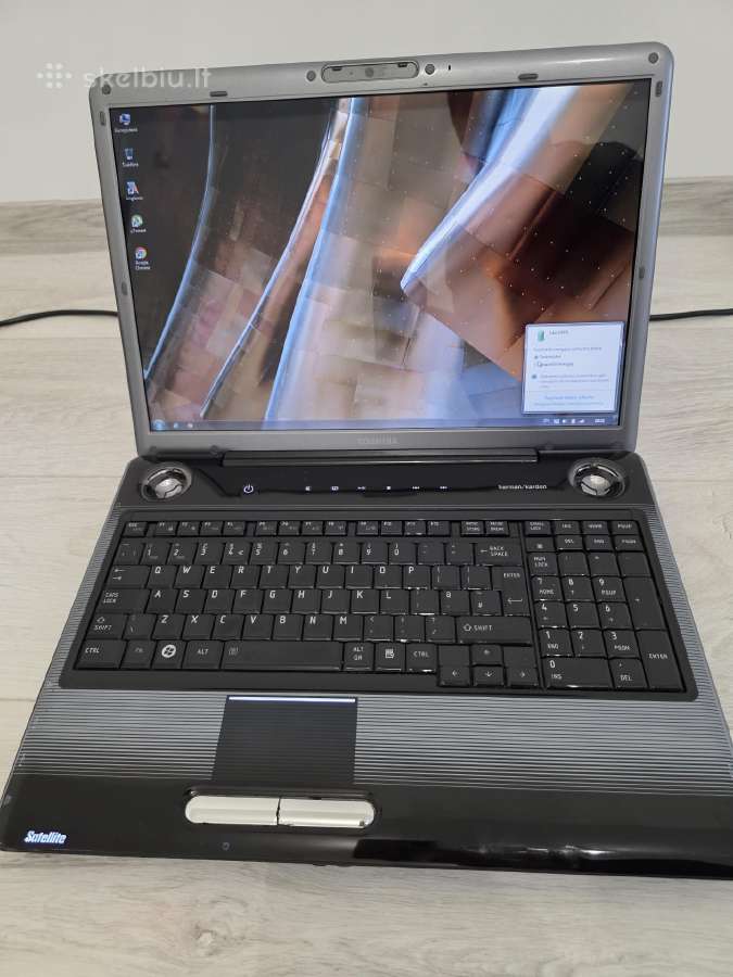 Toshiba Satellite P300 - nuotraukos Nr. 2