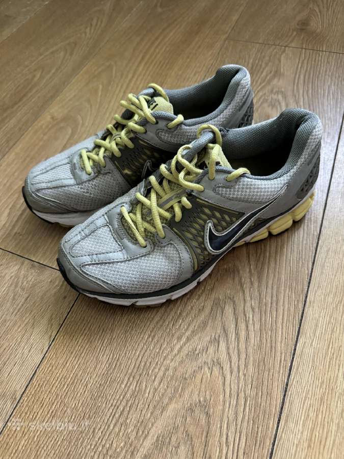 Parduodu nike kedukus