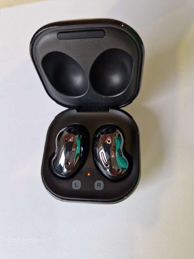 Samsung buds live