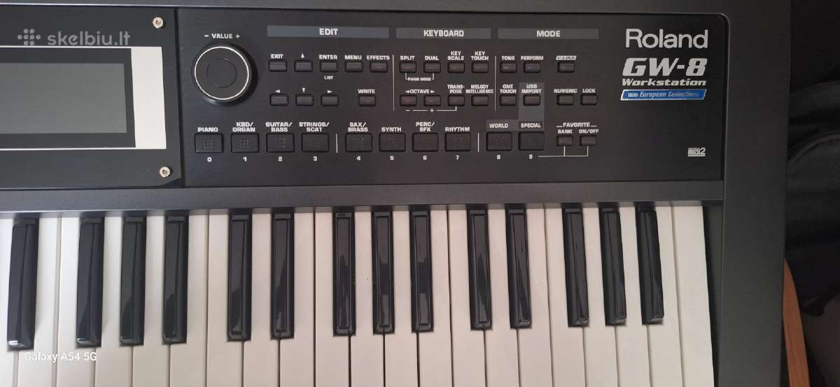 Roland Gw8