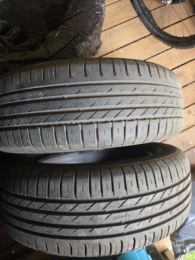 Nokian R17 225/60 2024m