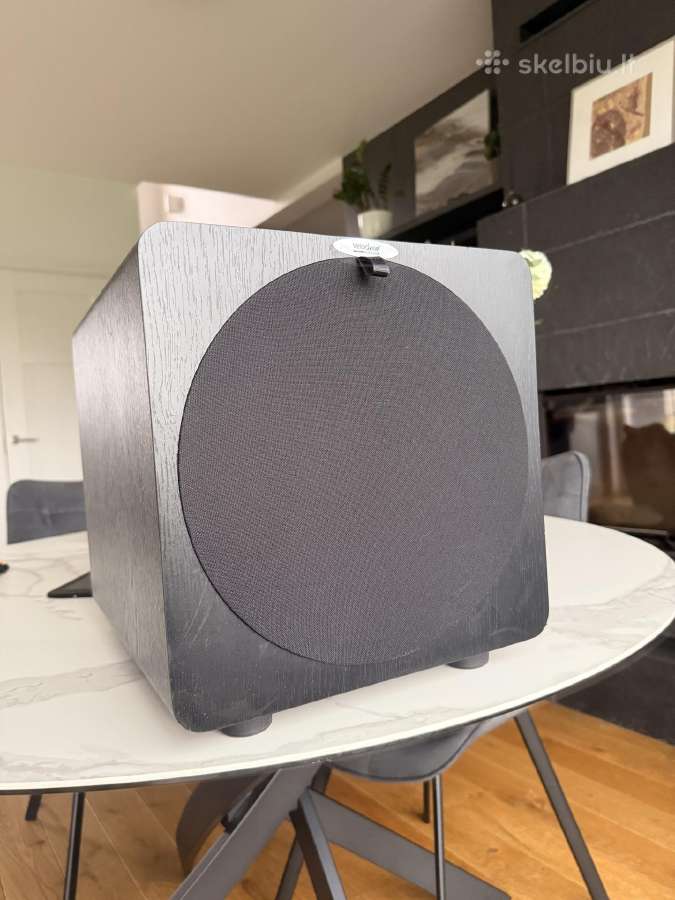 Velodyne Deep Blue 10 subas su garantija