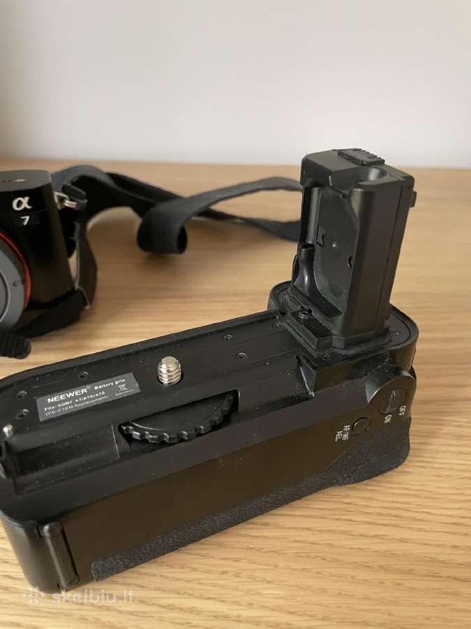 Parduodamas naudotas Sony A7 body su battery grip - nuotraukos Nr. 5