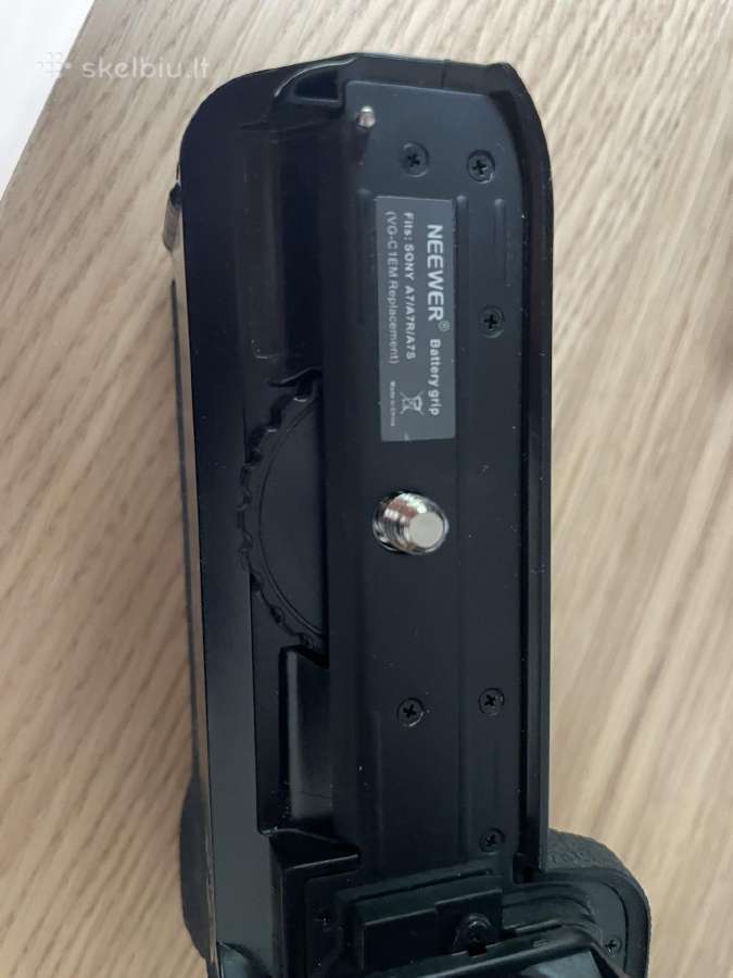Parduodamas naudotas Sony A7 body su battery grip - nuotraukos Nr. 6