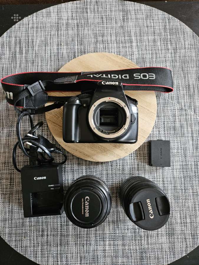 Canon EOS 1100d (body) + Efs 18-55mm + Efs 60mm