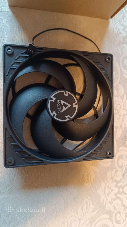 Arctic fan 140 mm