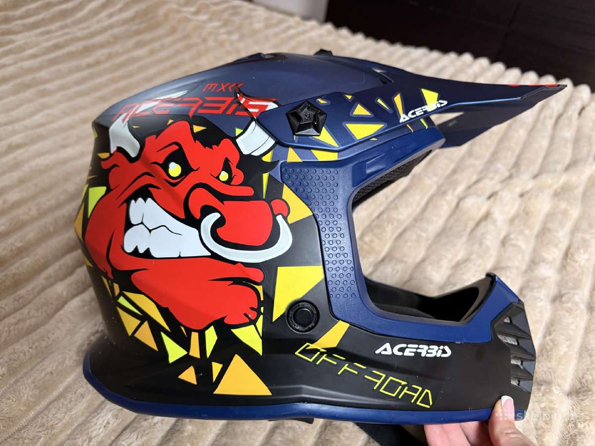 Parduodu vaikišką Acerbis moto šalmą