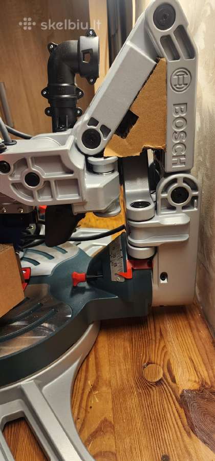 Naujos Bosh Gcm 12 Gdl pjovimo staklės.
