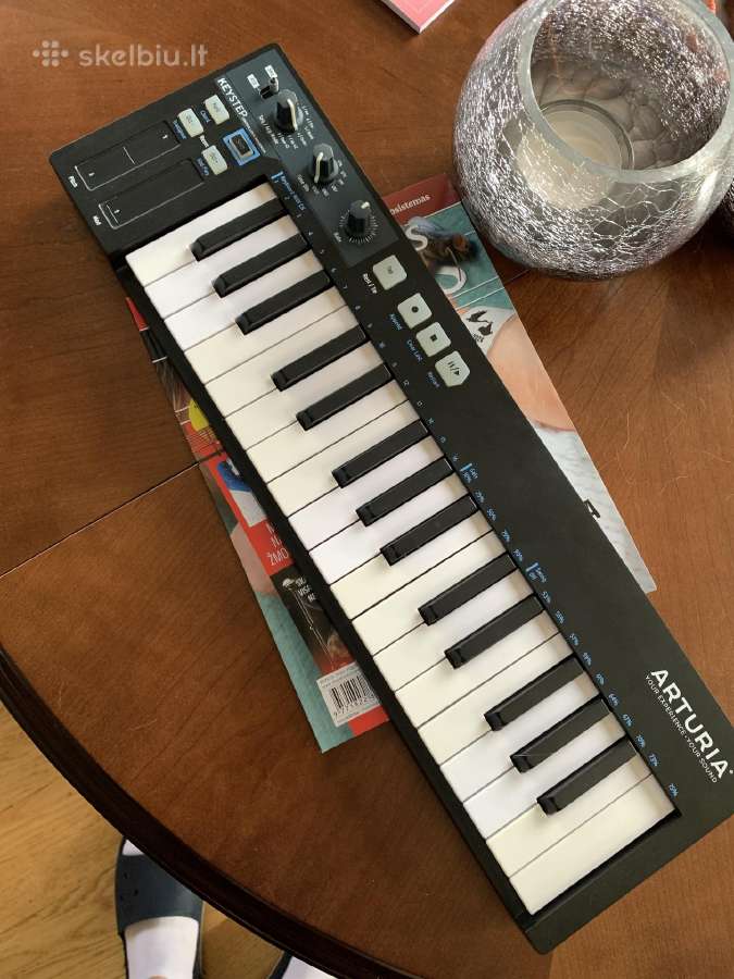 Arturia Keystep 32 sequencer/midi controller