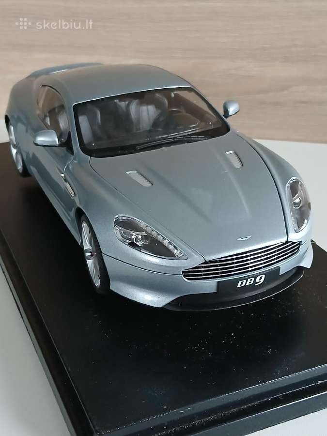Aston Martin Db 9 coupe 1:18