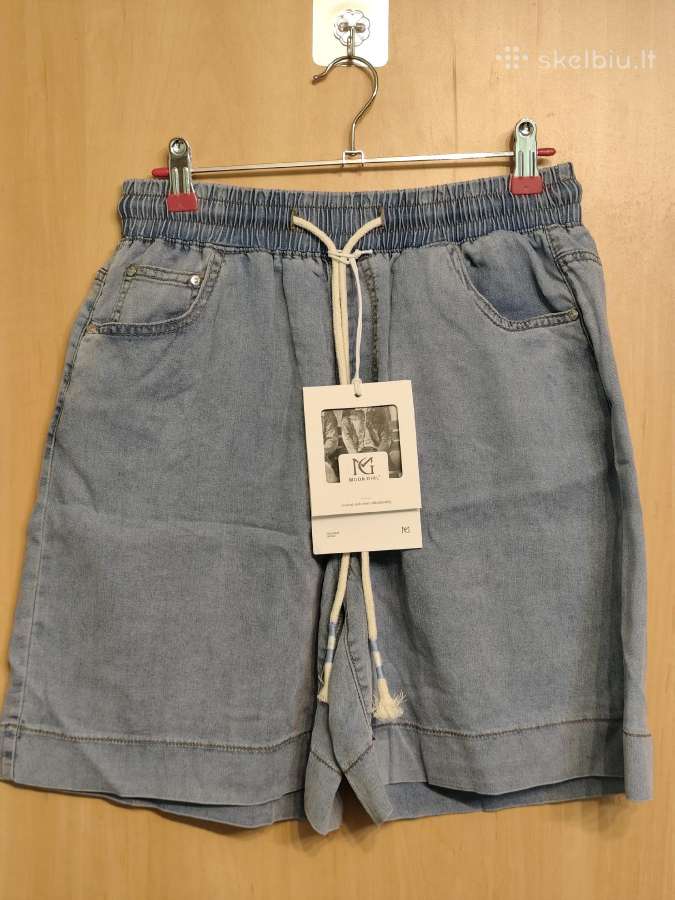 XL dydžio nauji lengvi šortai moterims