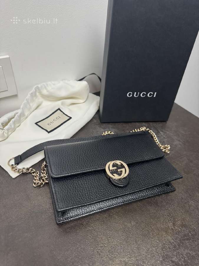 Gucci Gg wallet on Chain