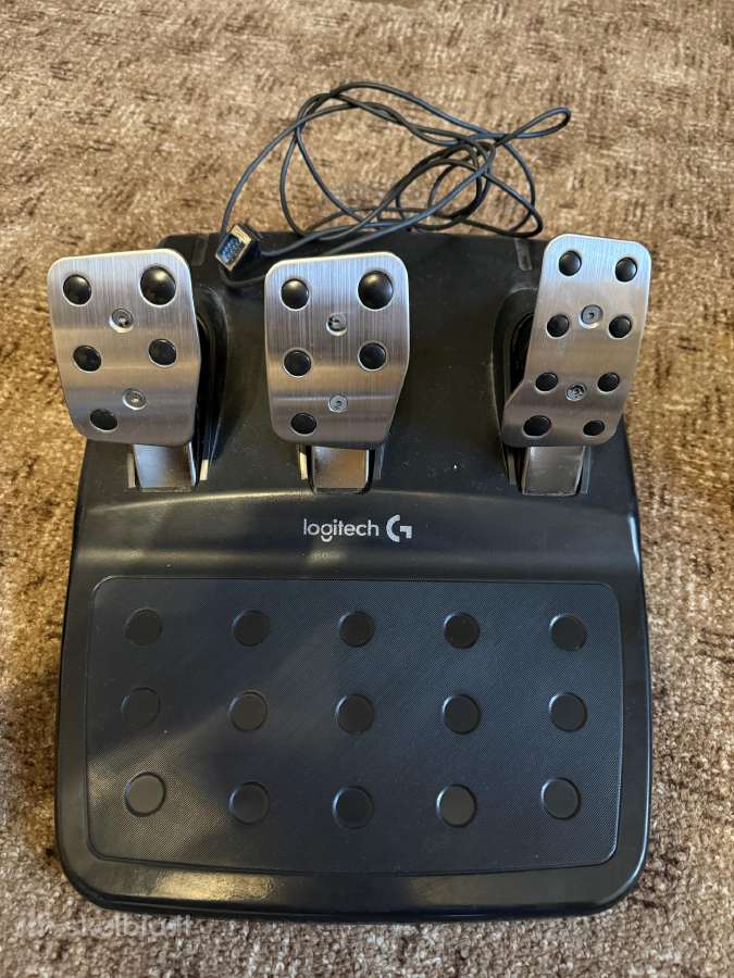 Logitech g29 vairas + shifteris - nuotraukos Nr. 3
