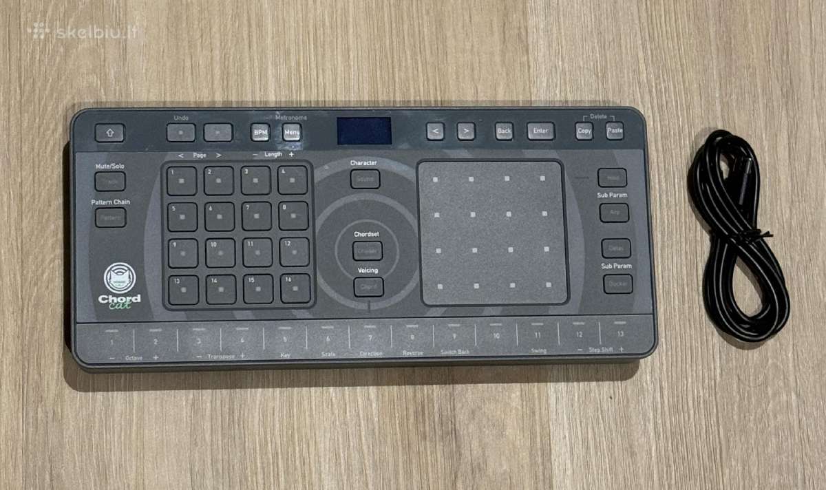 Toraiz Chordcat akordų generatorius / groovebox