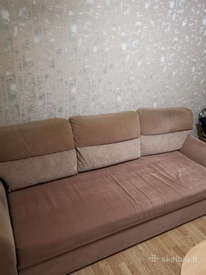 Parduodu Sofa dvigulė su patalynės deže6