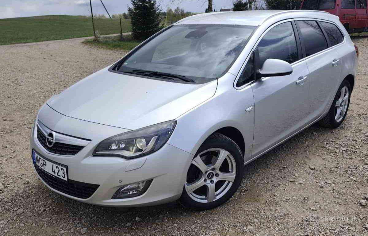 Opel Astra 2011, 121kw