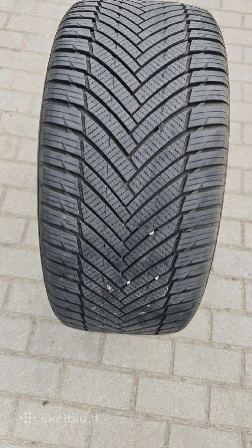 Universalios padangos 255/35/r19
