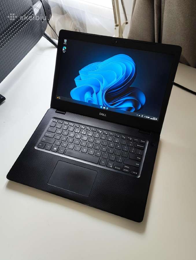 Dell Vostro 3490 i5 10gen, 8gb RAM, 256ssd, Fhd