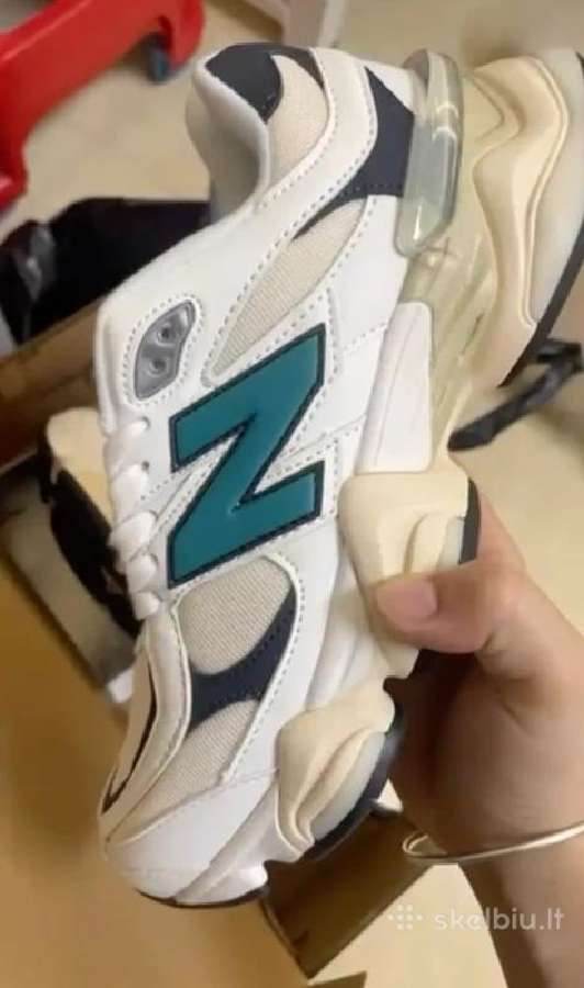 New Balance 9060