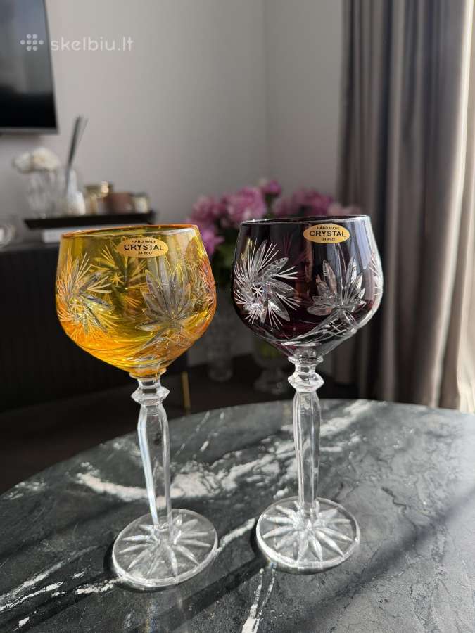 Krištolines taures