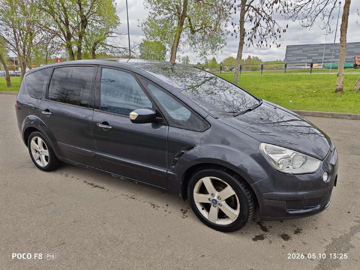 Ford smax