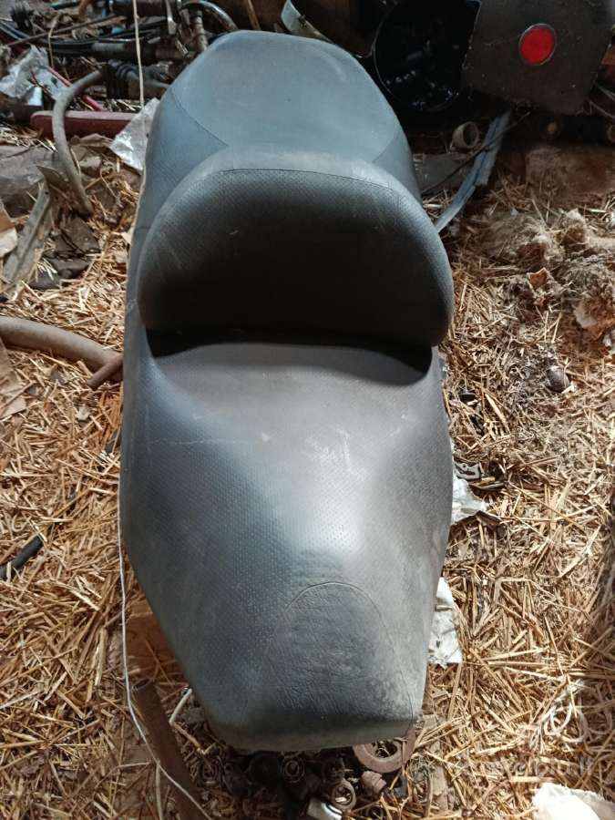 Suzuki burgman 650 ir400 dalimis 650 variklį 45tkm - nuotraukos Nr. 26